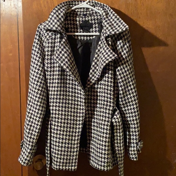 Houndstooth coat